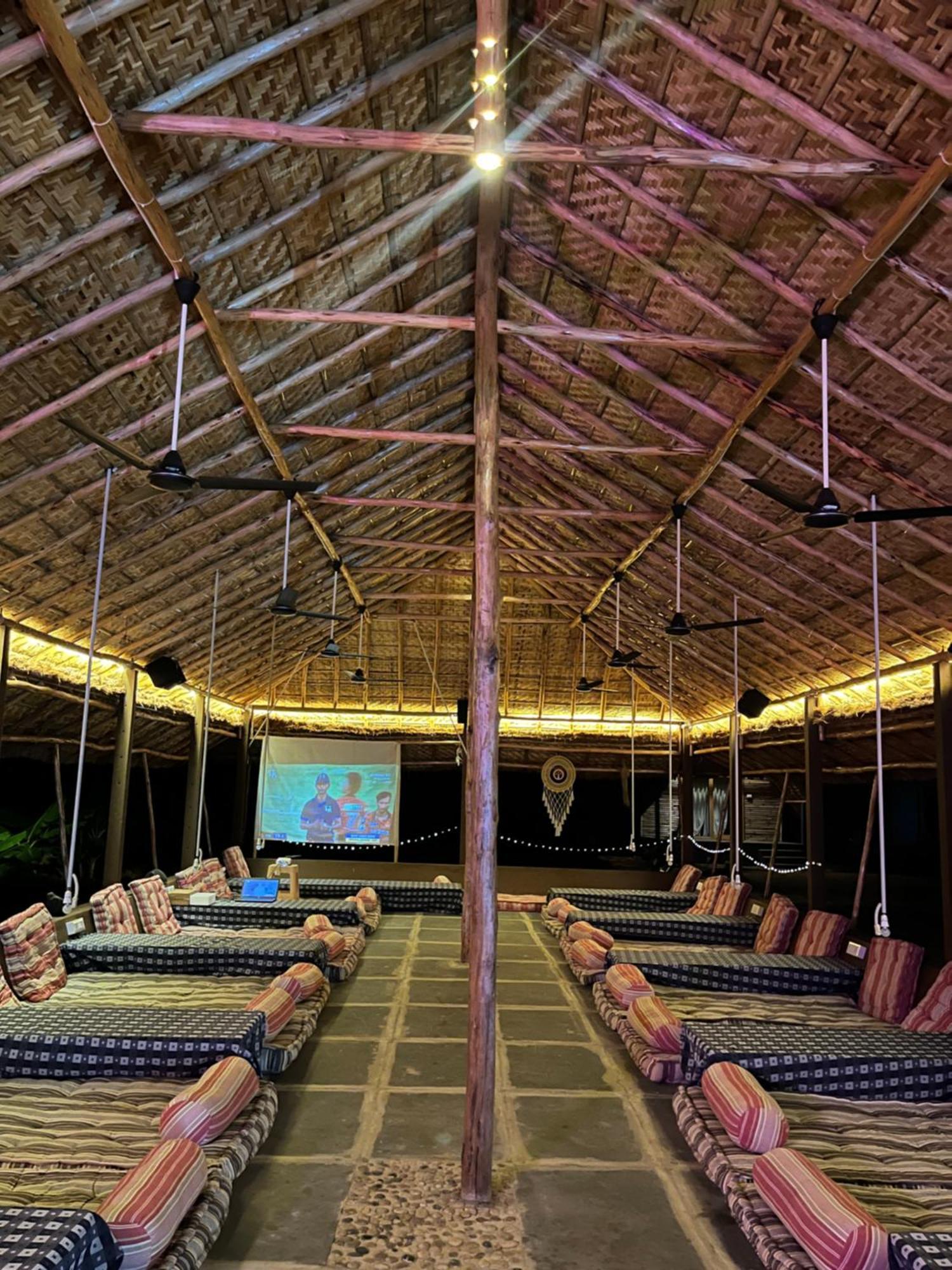 Hotel Tropical Hampi Exterior foto